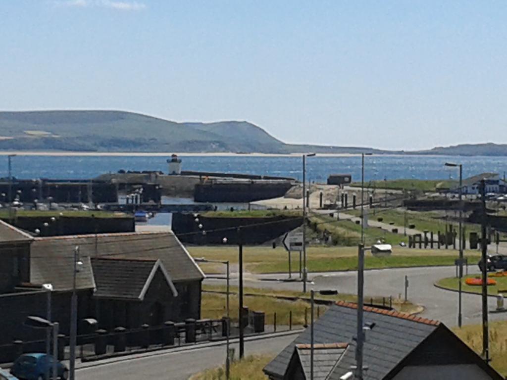 The Crows Nest Holiday Home Burry Port Oda fotoğraf