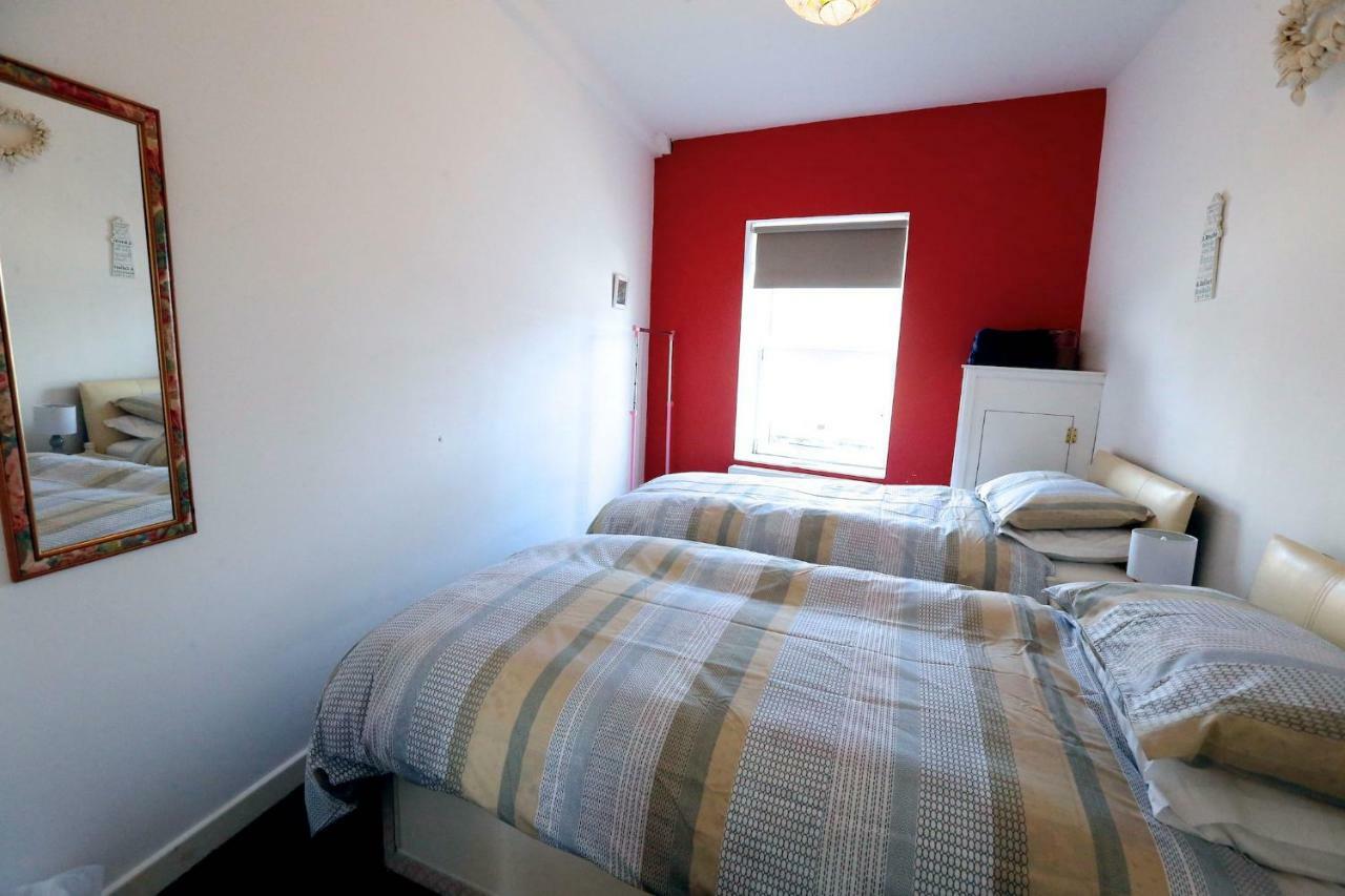 The Crows Nest Holiday Home Burry Port Dış mekan fotoğraf