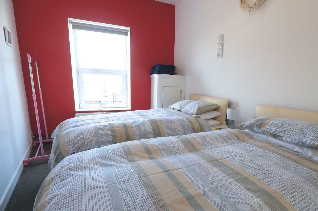 The Crows Nest Holiday Home Burry Port Dış mekan fotoğraf